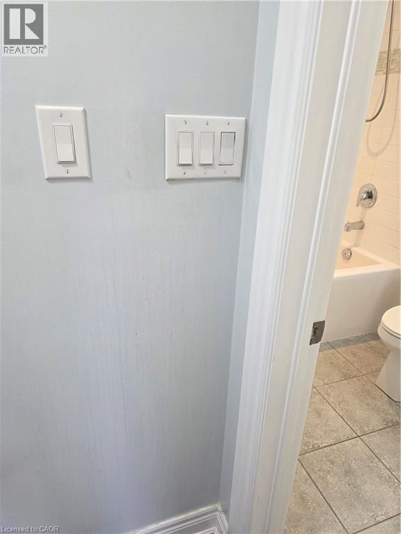 40 Dartmouth Gate Unit# 17, Stoney Creek, Ontario  L8E 0C4 - Photo 33 - 40830697