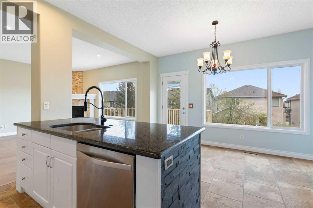 175 Sunset Close, Cochrane, Alberta  T4C 0V2 - Photo 9 - A2311558