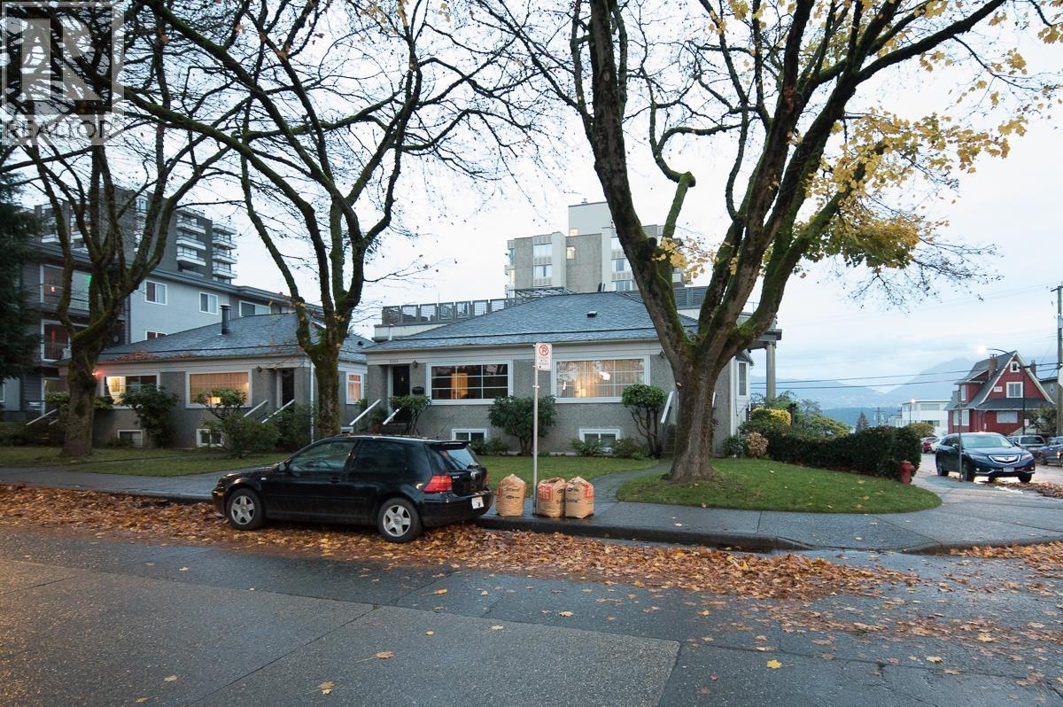 2305 W 3rd Avenue, Vancouver, British Columbia  V6K 1L6 - Photo 33 - R3067479