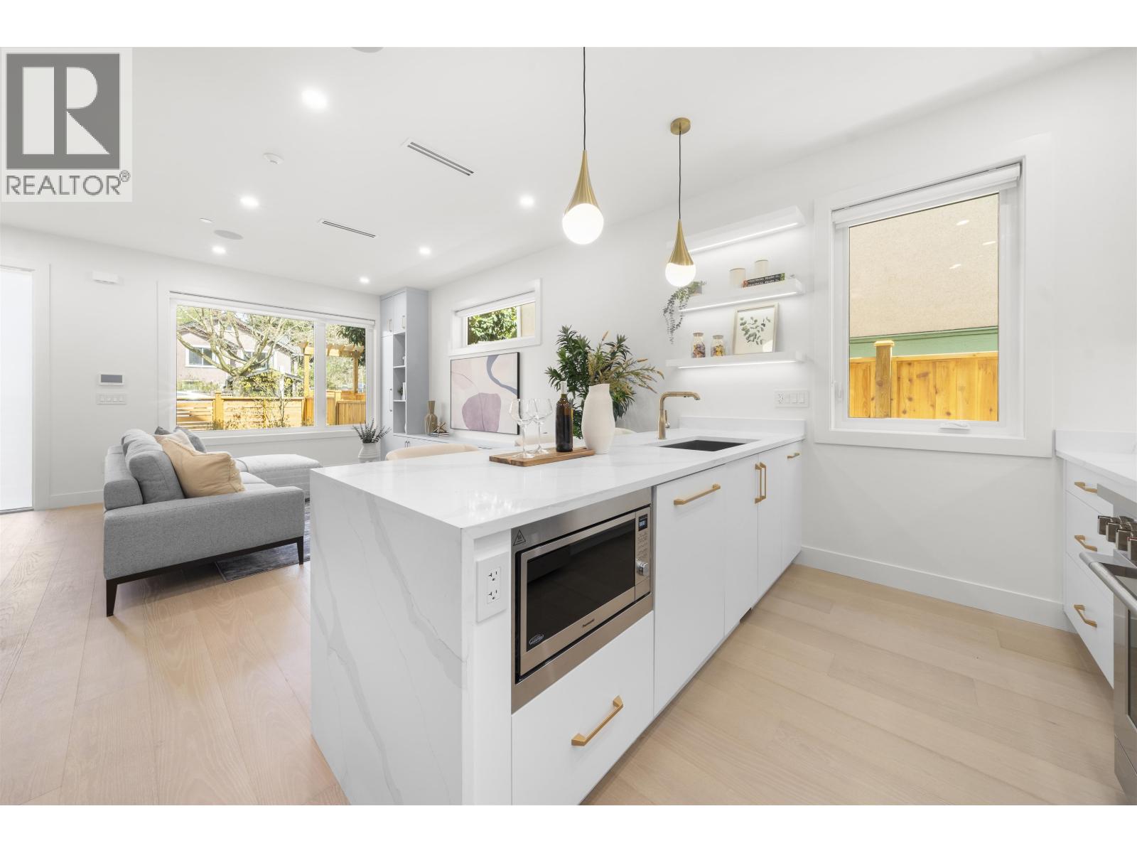 1 1582 E 2nd Avenue, Vancouver, British Columbia  V5N 1C7 - Photo 19 - R3104140