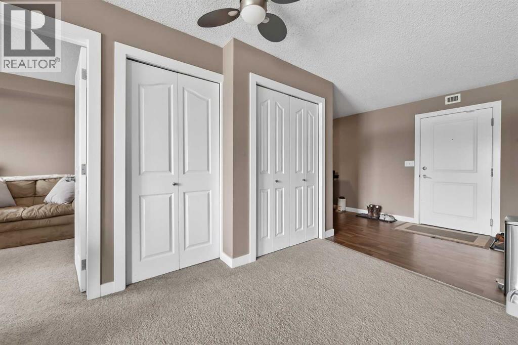 4317, 403 Mackenzie Way SW, Airdrie, Alberta  T4B 3V7 - Photo 14 - A2298434