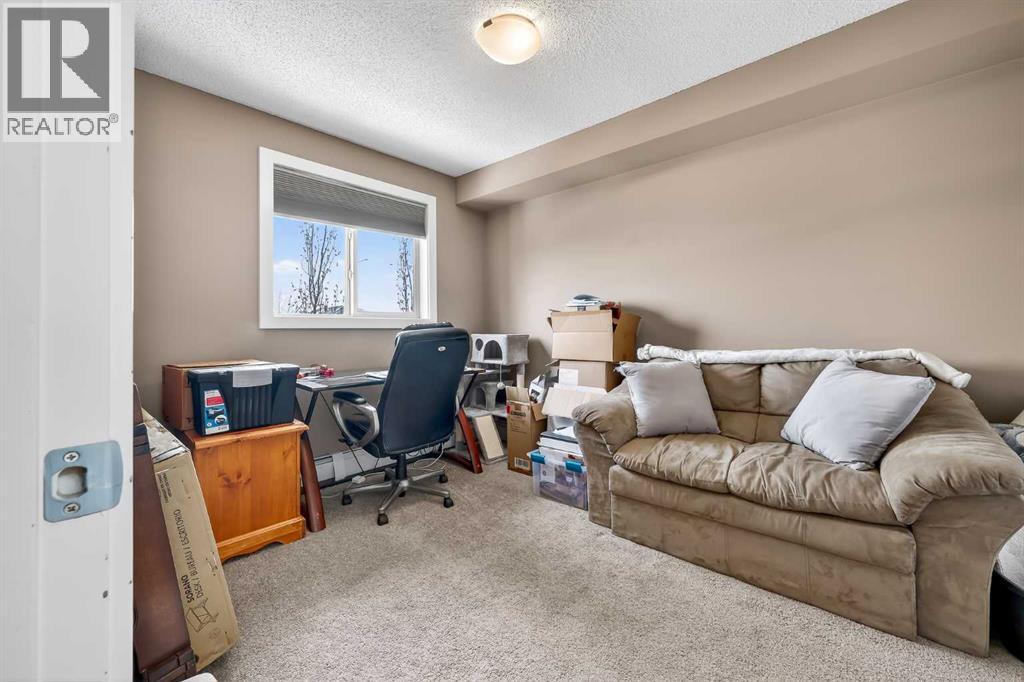 4317, 403 Mackenzie Way SW, Airdrie, Alberta  T4B 3V7 - Photo 10 - A2298434