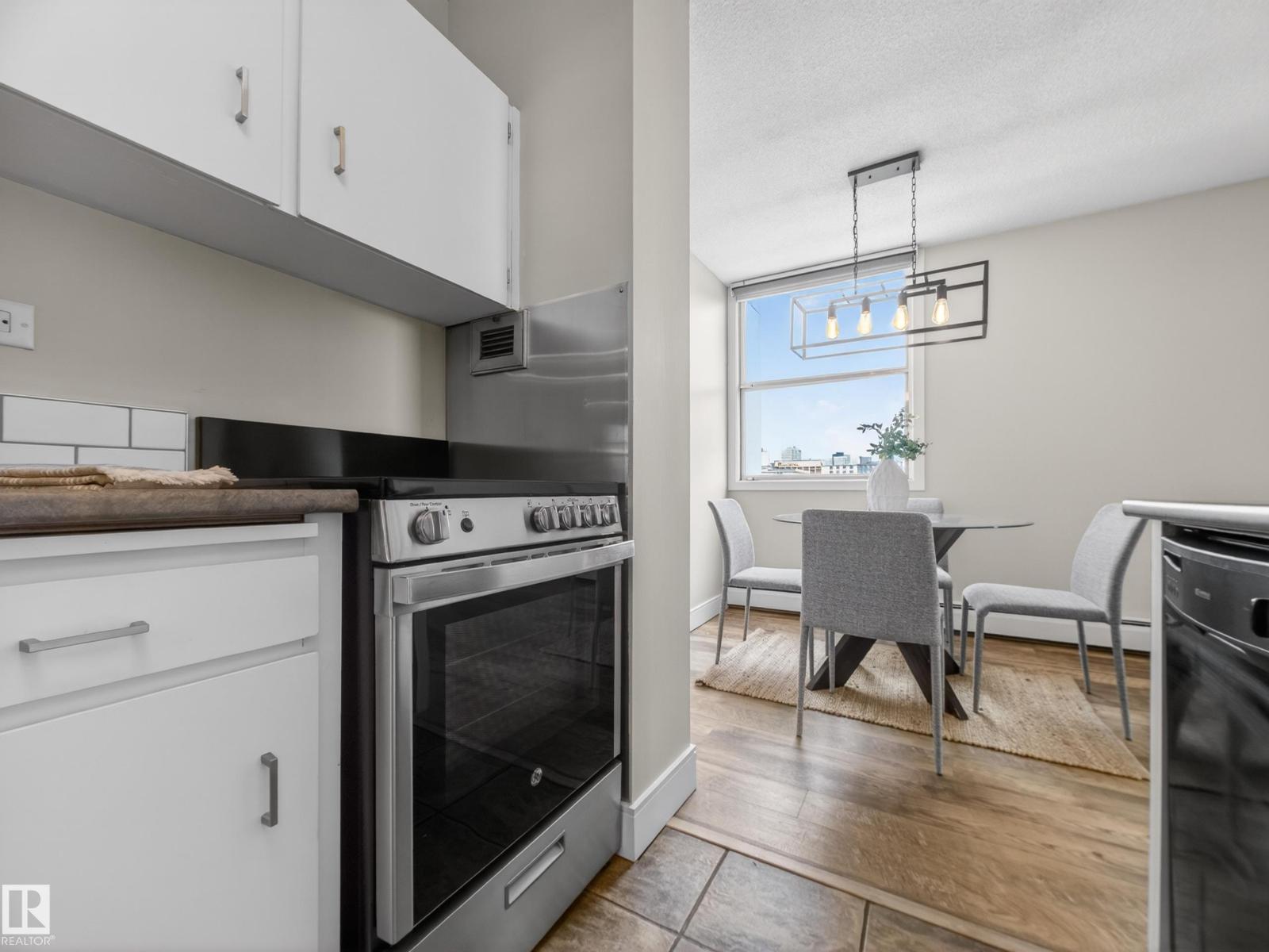#907 9930 113 St Nw, Edmonton, Alberta  T5K 1N6 - Photo 5 - E4488090