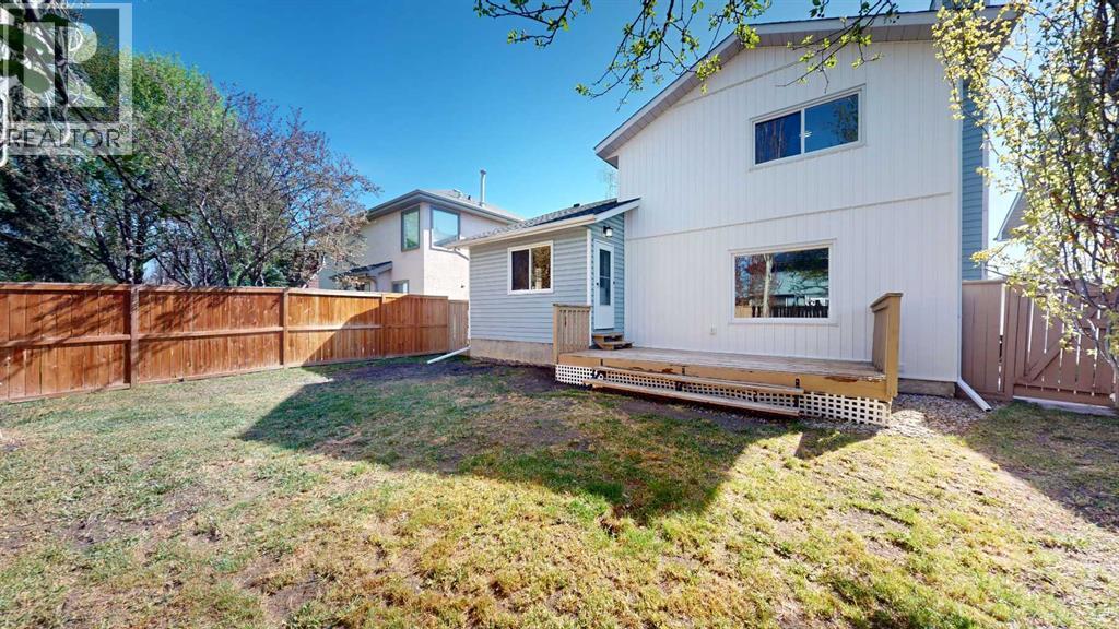 60 Sunmeadows Court Se, Calgary, Alberta  T2X 3H5 - Photo 32 - A2310930