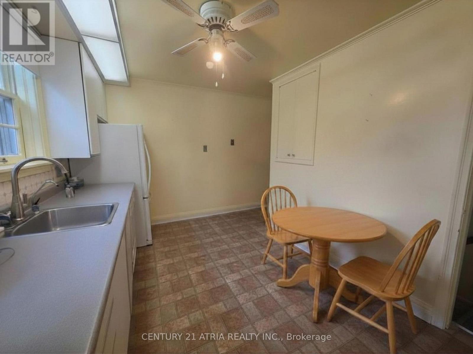 32 Meadowview Avenue, Markham, Ontario  L3T 1K5 - Photo 9 - N13135490