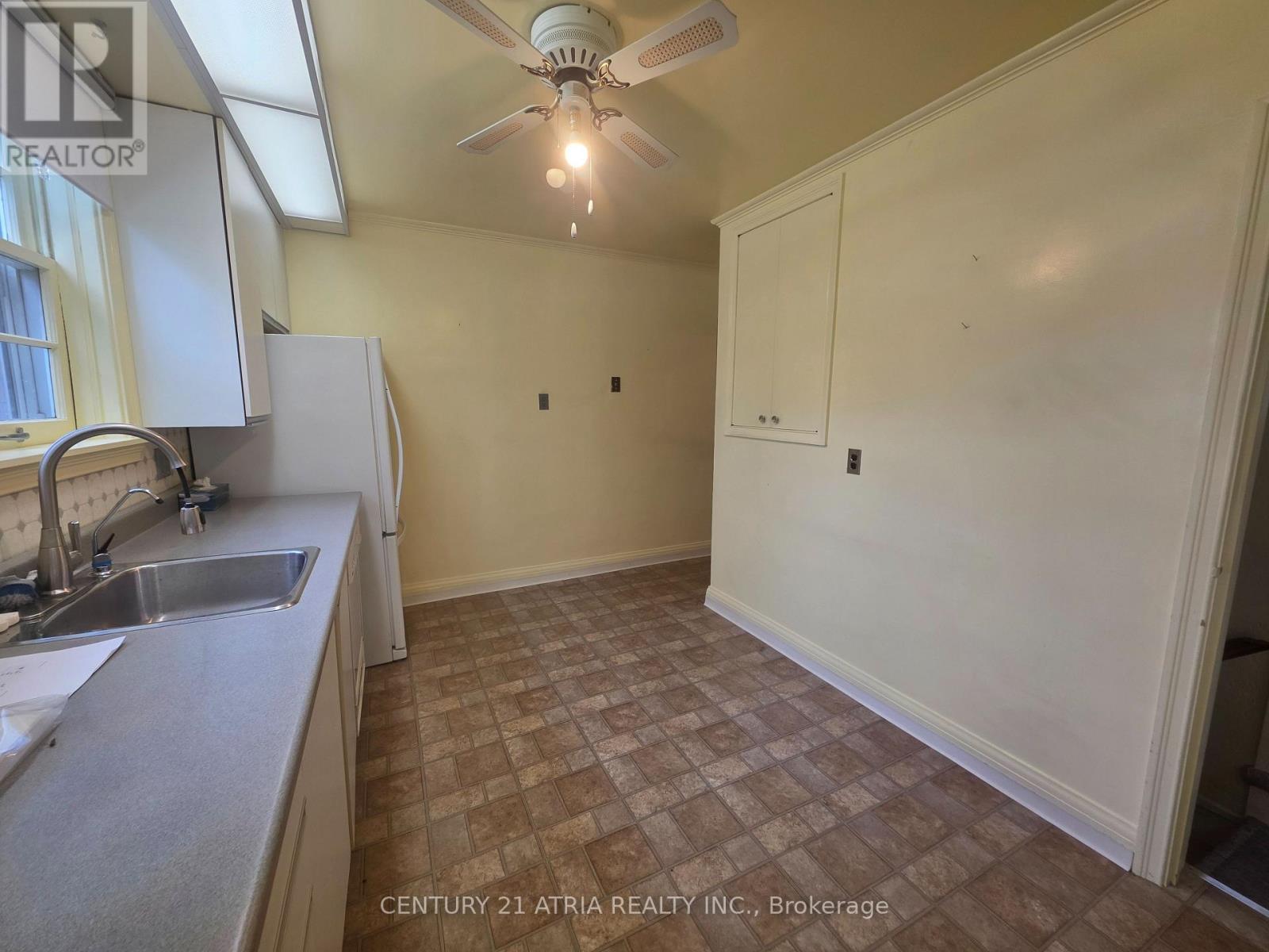 32 Meadowview Avenue, Markham, Ontario  L3T 1K5 - Photo 8 - N13135490