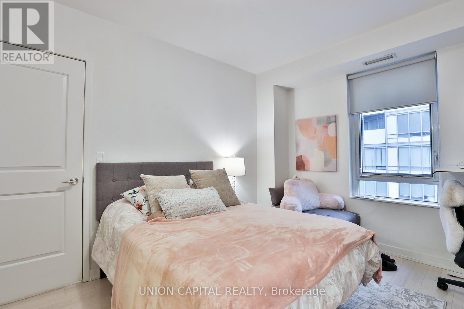 404 - 1 The Esplanade, Toronto, Ontario  M5E 0A8 - Photo 11 - C13135806