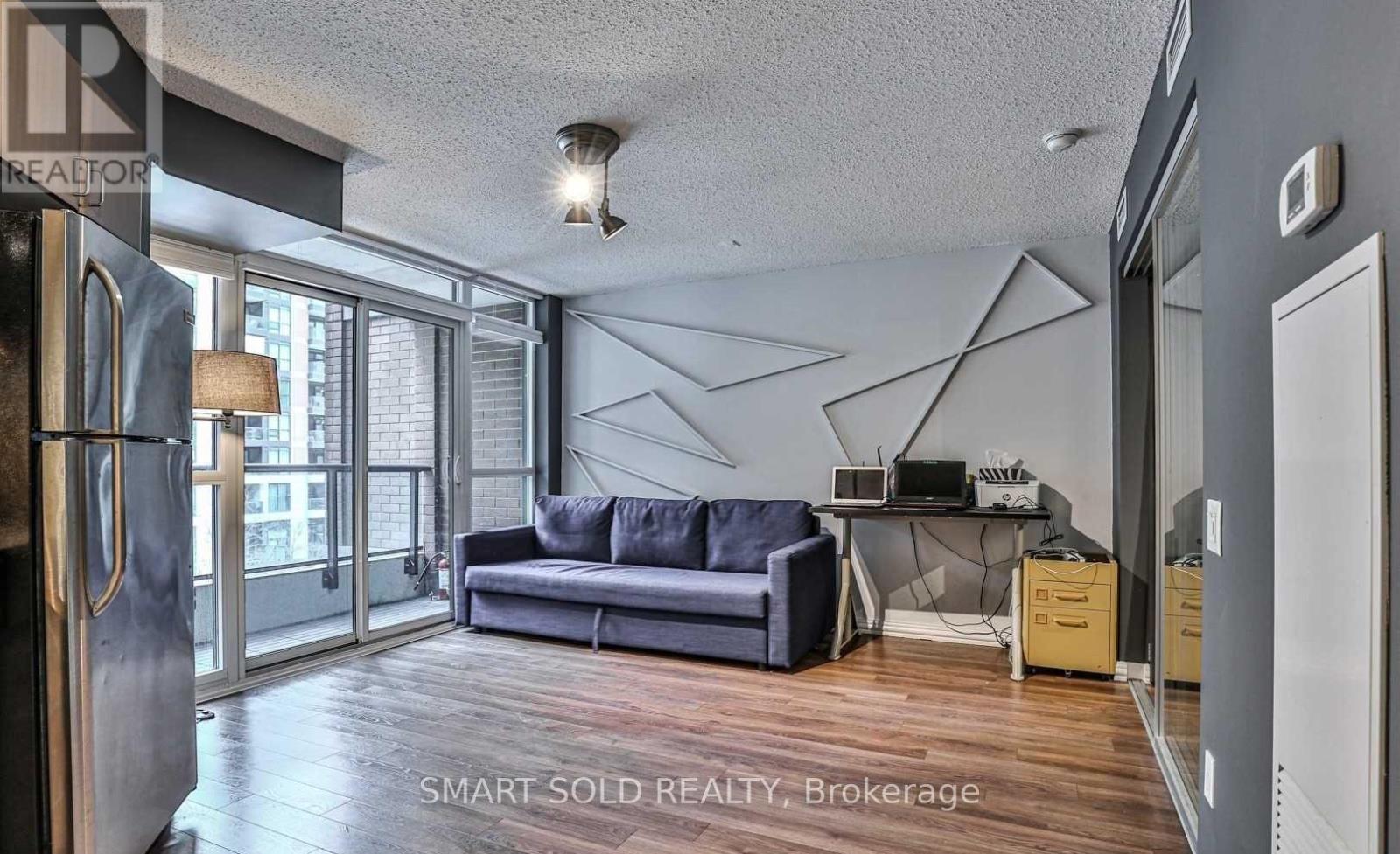 346 - 525 Wilson Avenue, Toronto, Ontario  M3H 0A7 - Photo 1 - C13135892