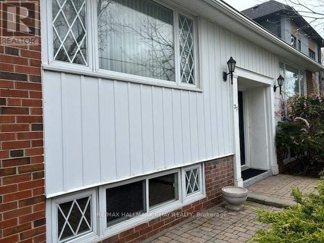 27 Elfreda Boulevard, Toronto, Ontario  M1L 4L5 - Photo 4 - E13135708