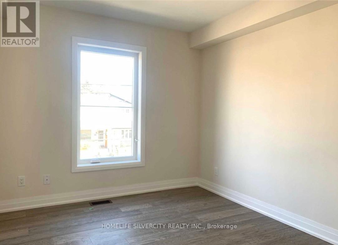 1 - 35 Somers Avenue, Toronto, Ontario  M4J 1W2 - Photo 4 - E13135710