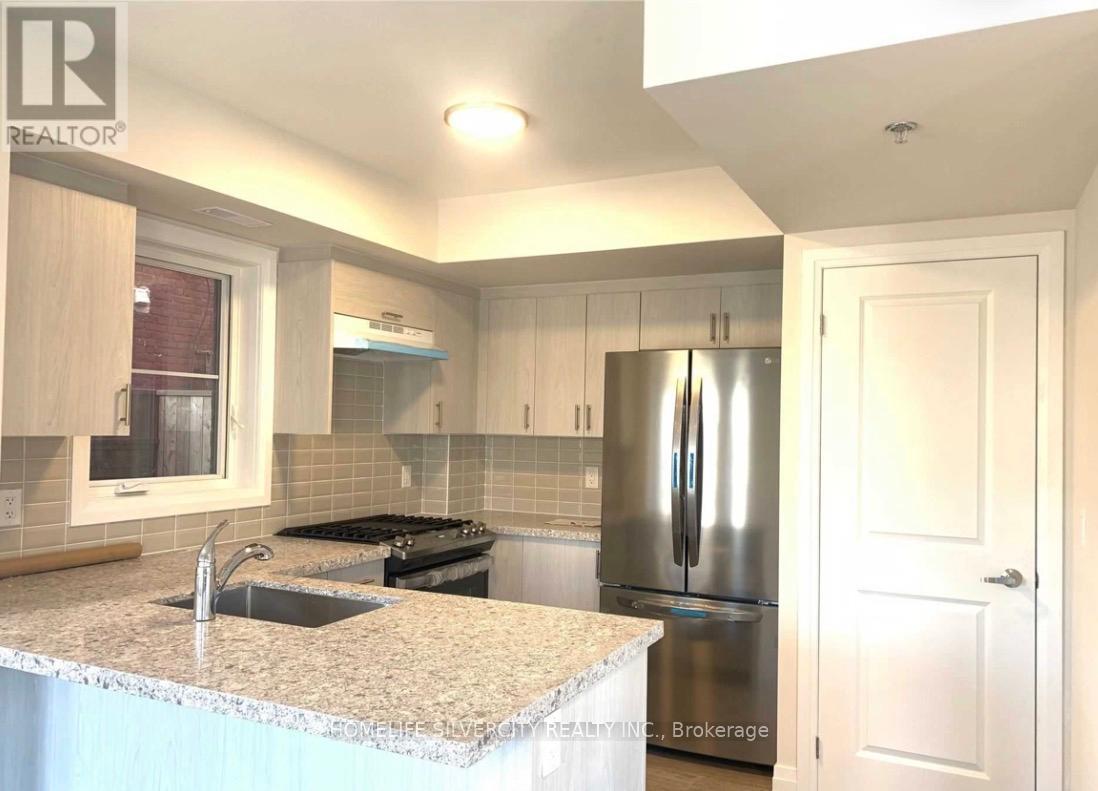1 - 35 Somers Avenue, Toronto, Ontario  M4J 1W2 - Photo 6 - E13135710