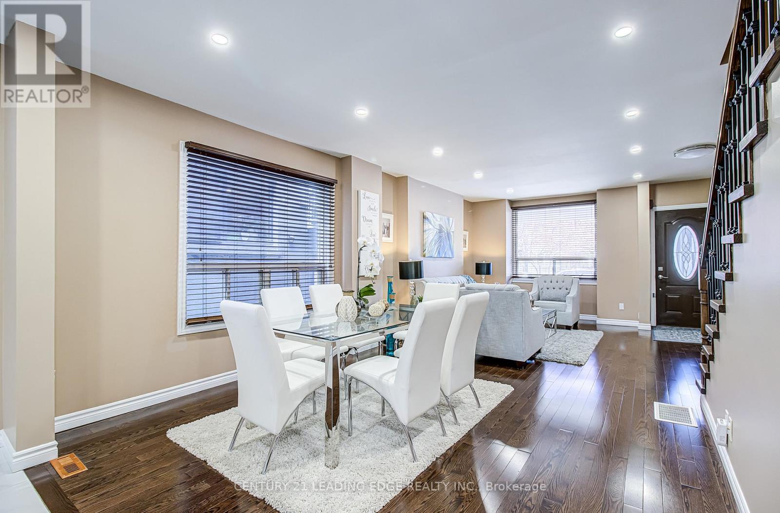 106 Parkmount Road, Toronto, Ontario M4J 4V4 - Photo 11 - E13135784