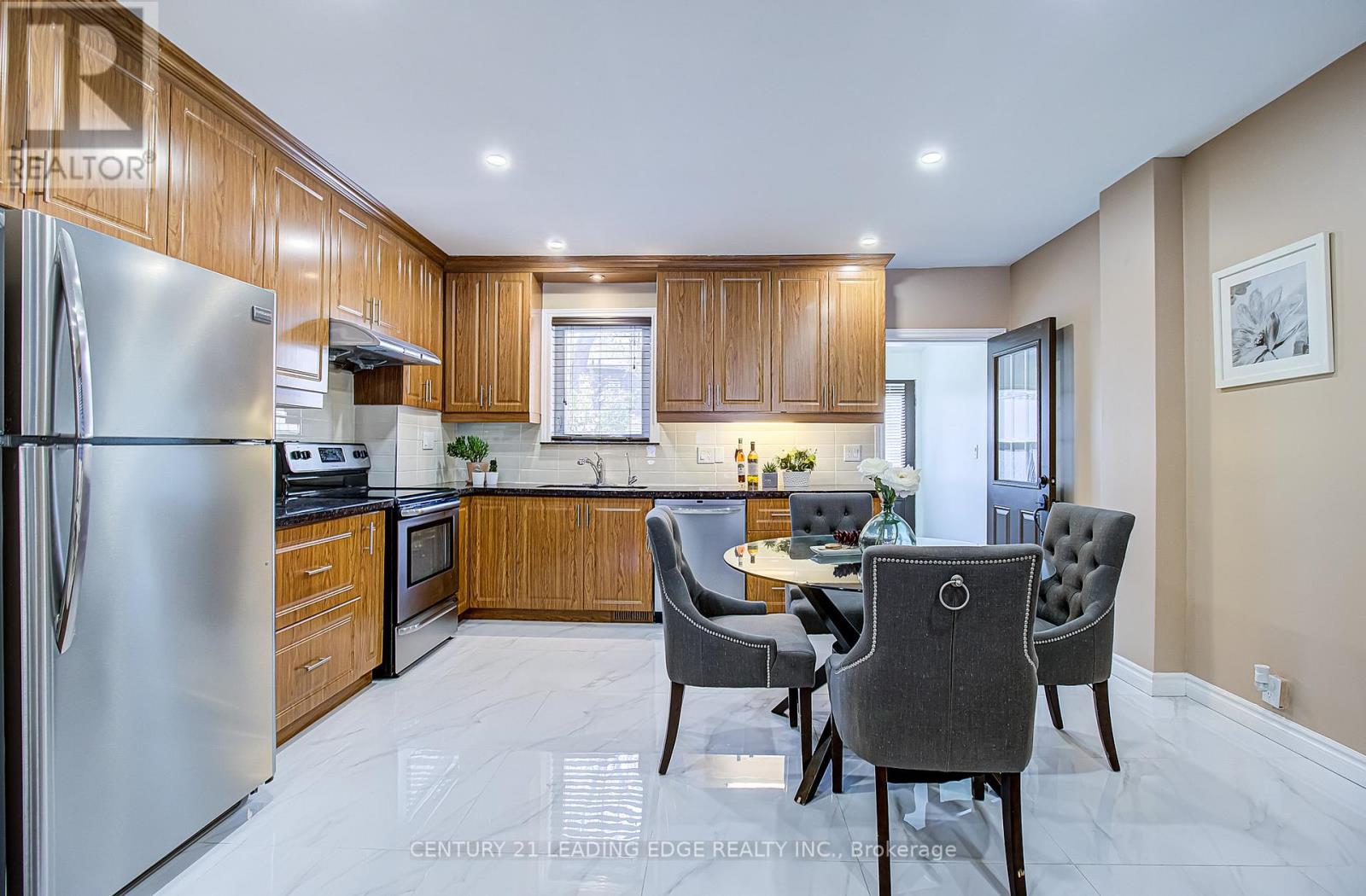 106 Parkmount Road, Toronto, Ontario M4J 4V4 - Photo 15 - E13135784
