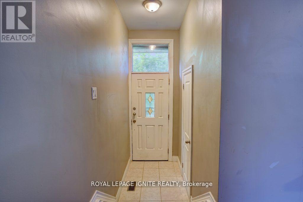 Main Fl - 53 Sundance Crescent, Toronto, Ontario M1G 2M1 - Photo 3 - E13136014