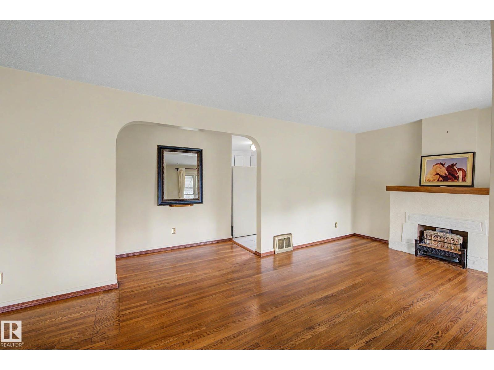 10523 137 St Nw, Edmonton, Alberta  T5N 2H4 - Photo 6 - E4488099