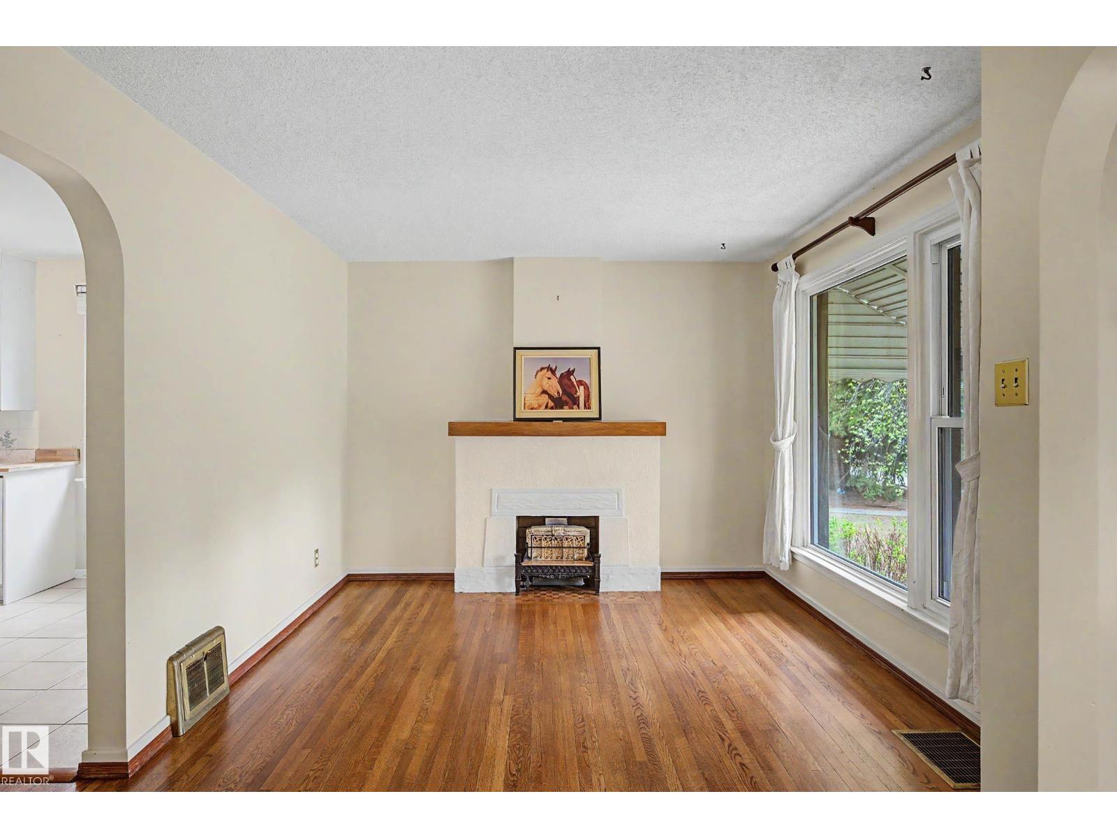 10523 137 St Nw, Edmonton, Alberta  T5N 2H4 - Photo 7 - E4488099