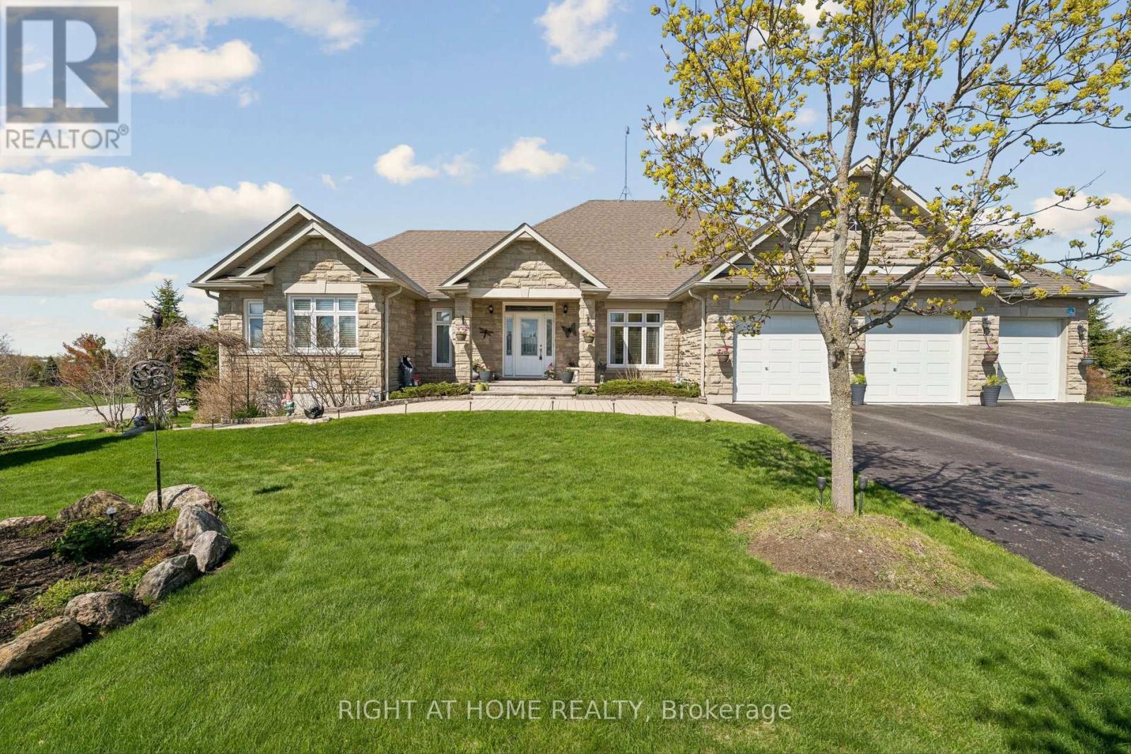 10 BROLLEY CRESCENT, essa, Ontario