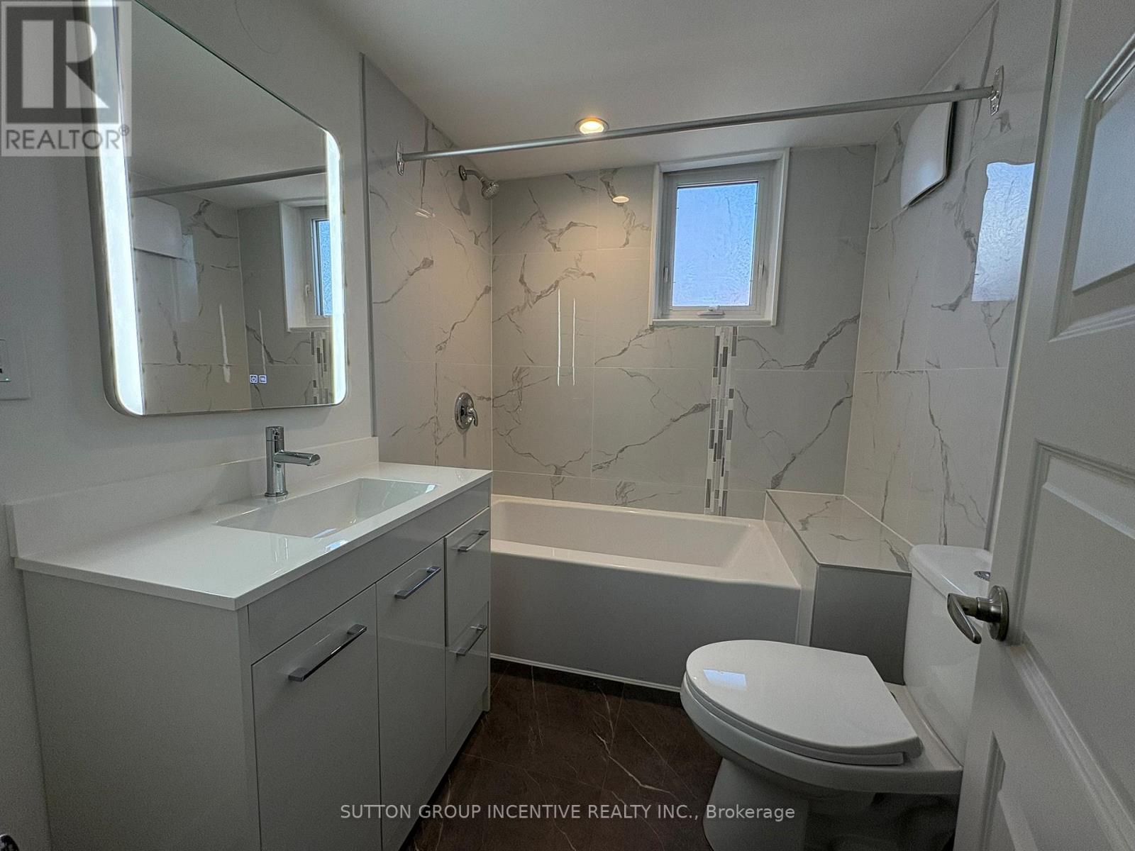 20 Bayview Drive, Barrie (Allandale), Ontario  L4N 3N5 - Photo 11 - S13135702