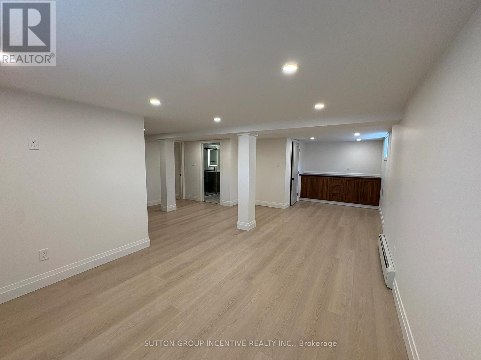 20 Bayview Drive, Barrie (Allandale), Ontario  L4N 3N5 - Photo 14 - S13135702