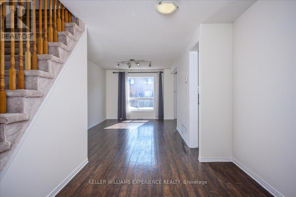 70 Weymouth Road, Barrie (Georgian Drive), Ontario  L4M 6R7 - Photo 12 - S13135870