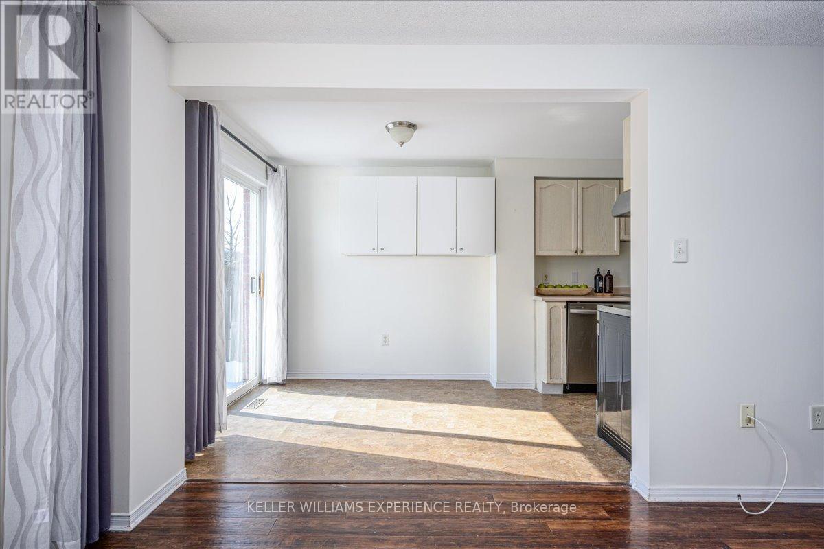 70 Weymouth Road, Barrie (Georgian Drive), Ontario  L4M 6R7 - Photo 17 - S13135870
