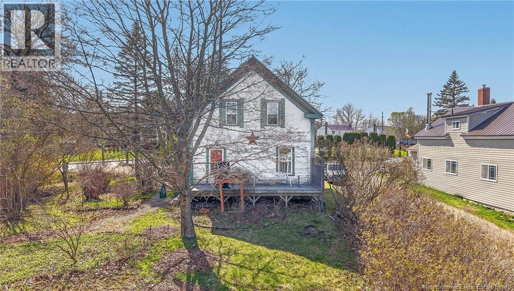 5 Pinewood Street, St. Stephen, New Brunswick  E3L 2W6 - Photo 3 - NB139617