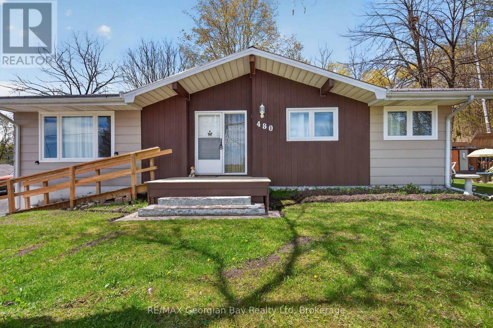 480 Broderick Street, Tay, Ontario  L0K 1R0 - Photo 1 - S12942832