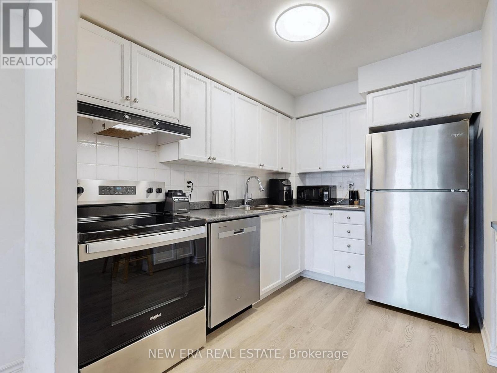 923 - 3888 Duke Of York Boulevard, Mississauga, Ontario  L5B 4P5 - Photo 7 - W13135706
