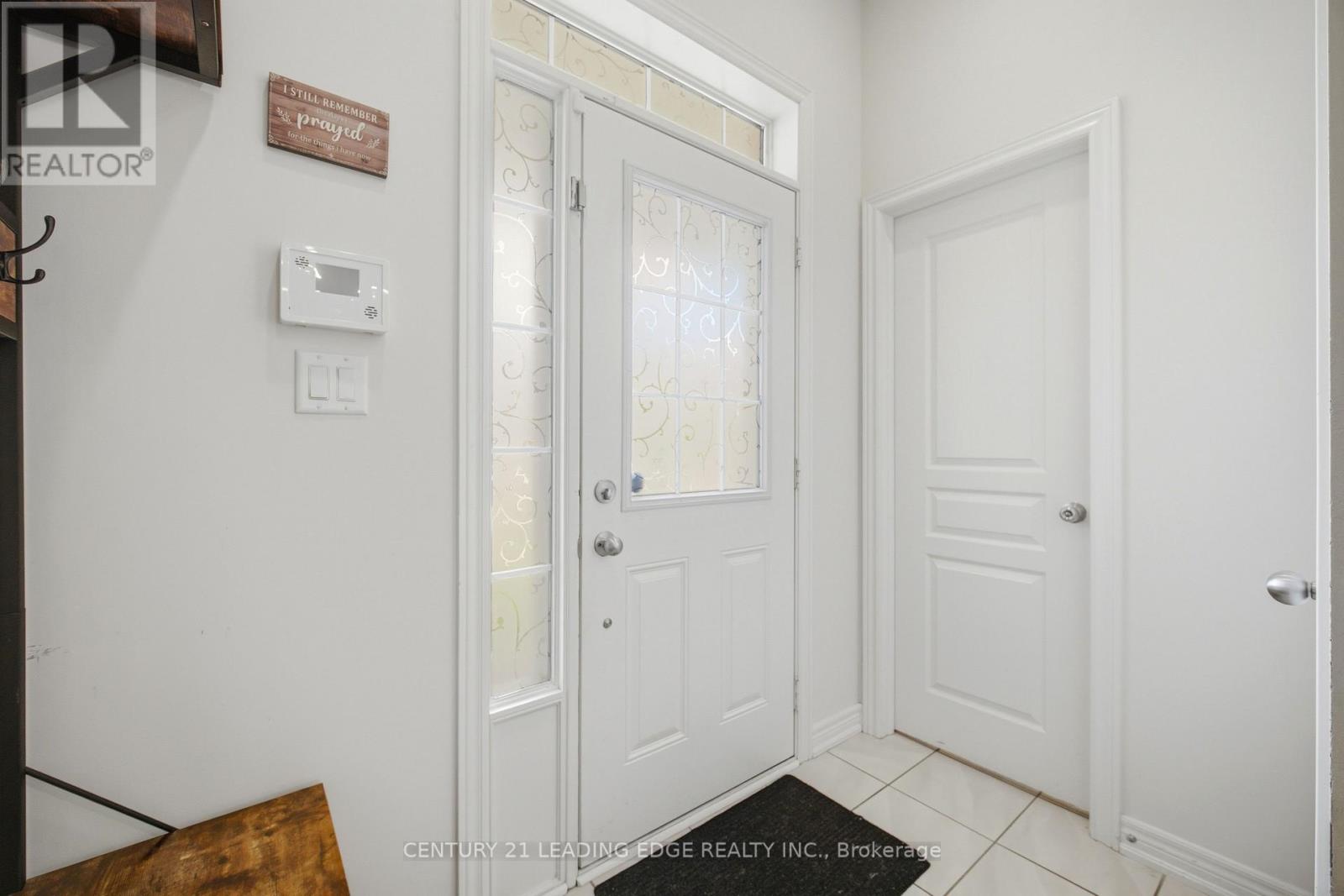 24 Exhibition Crescent, Brampton, Ontario  L7A 4B9 - Photo 7 - W13135714
