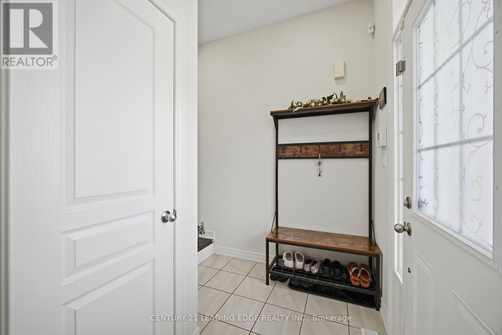 24 Exhibition Crescent, Brampton, Ontario  L7A 4B9 - Photo 8 - W13135714