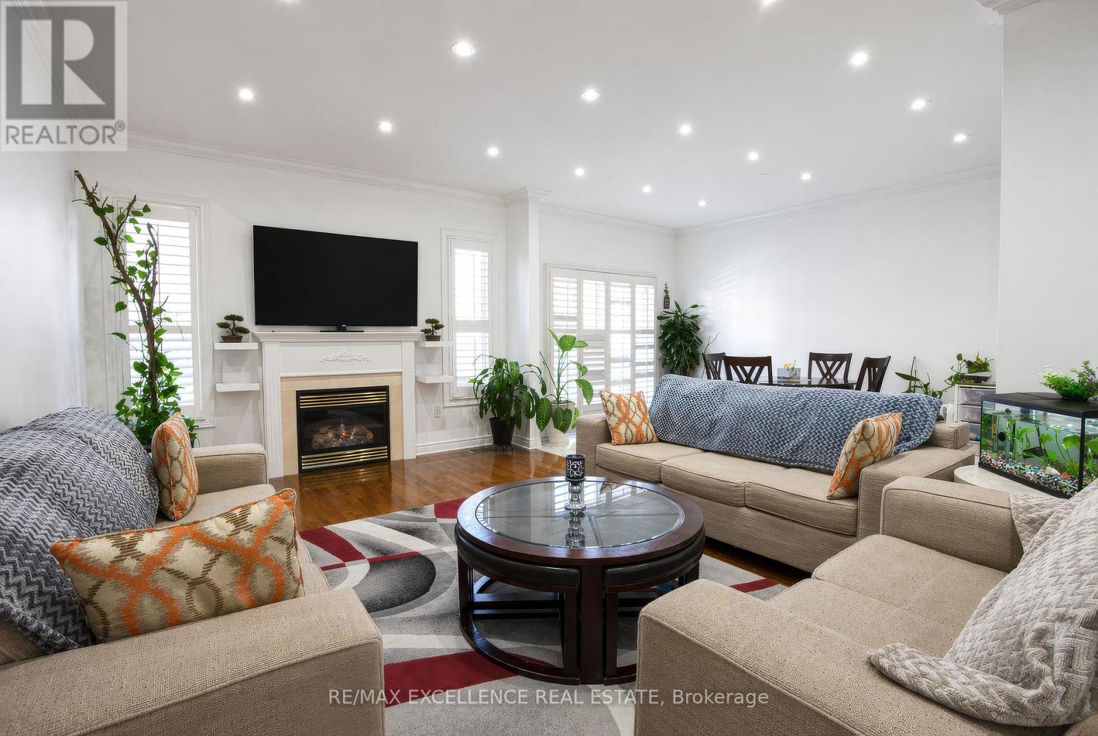 5 Castlegate Boulevard, Brampton, Ontario  L6P 2L4 - Photo 3 - W13135852