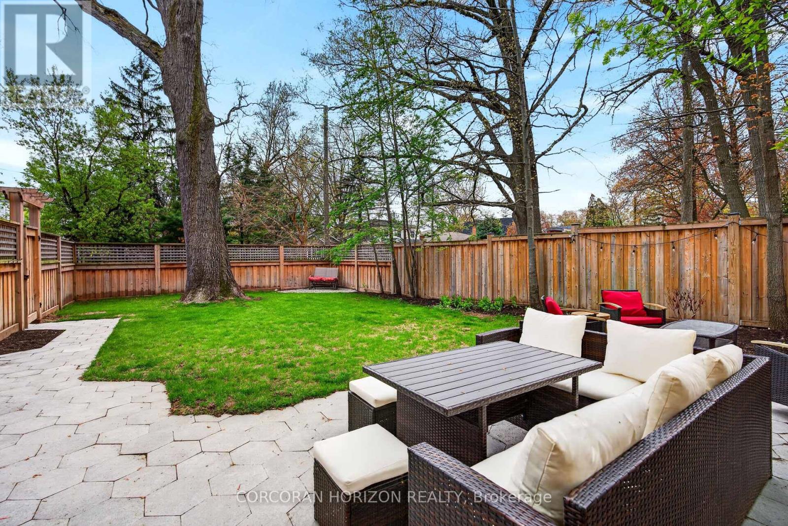 77 Mineola Road E, Mississauga, Ontario  L5G 2E6 - Photo 33 - W13135908