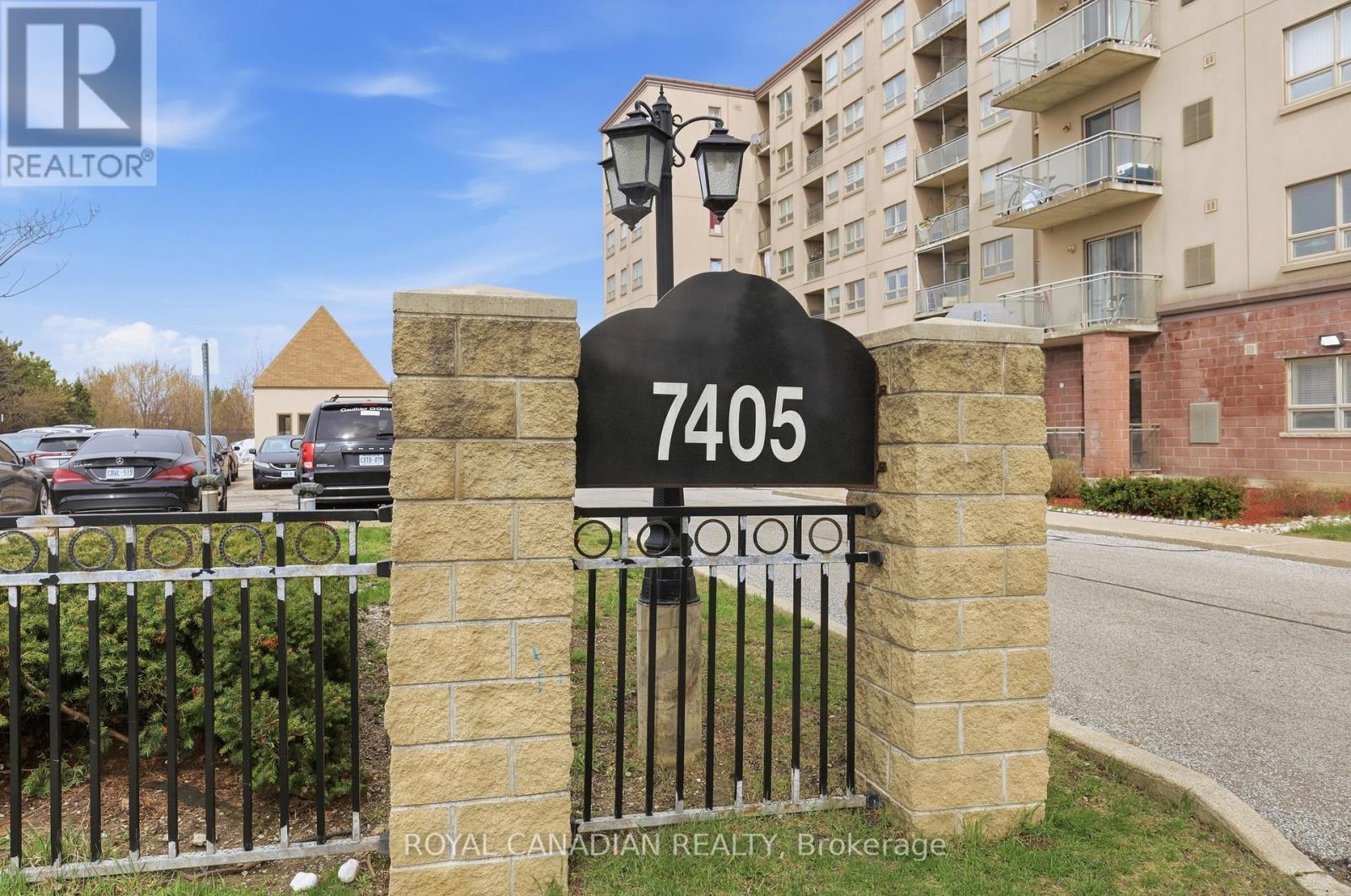 619 - 7405 Goreway Drive, Mississauga, Ontario  L4T 0A3 - Photo 2 - W13135932