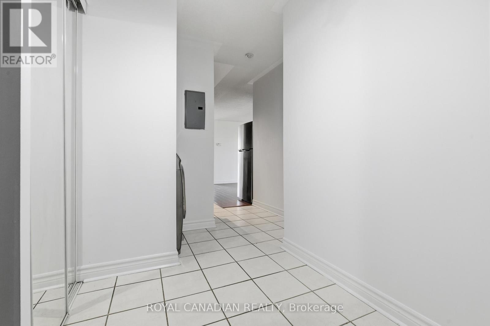 619 - 7405 Goreway Drive, Mississauga, Ontario  L4T 0A3 - Photo 5 - W13135932