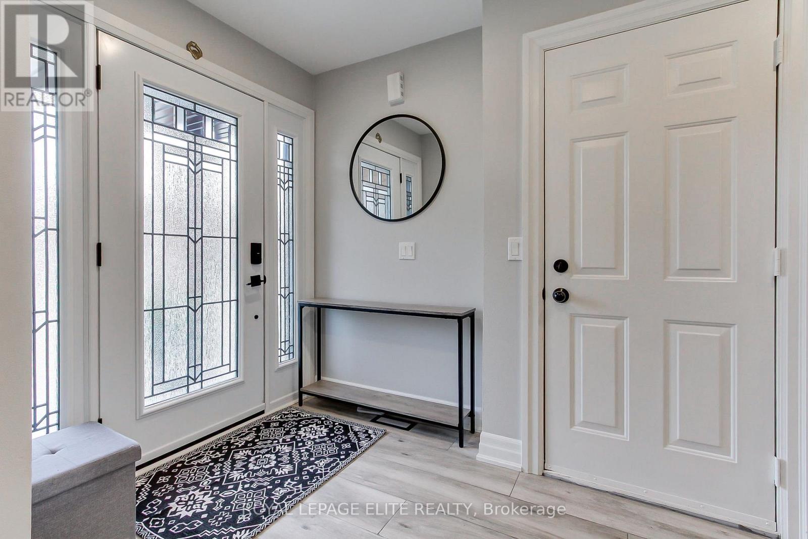 10 Stella Crescent, Caledon, Ontario  L7E 2C3 - Photo 6 - W13135990