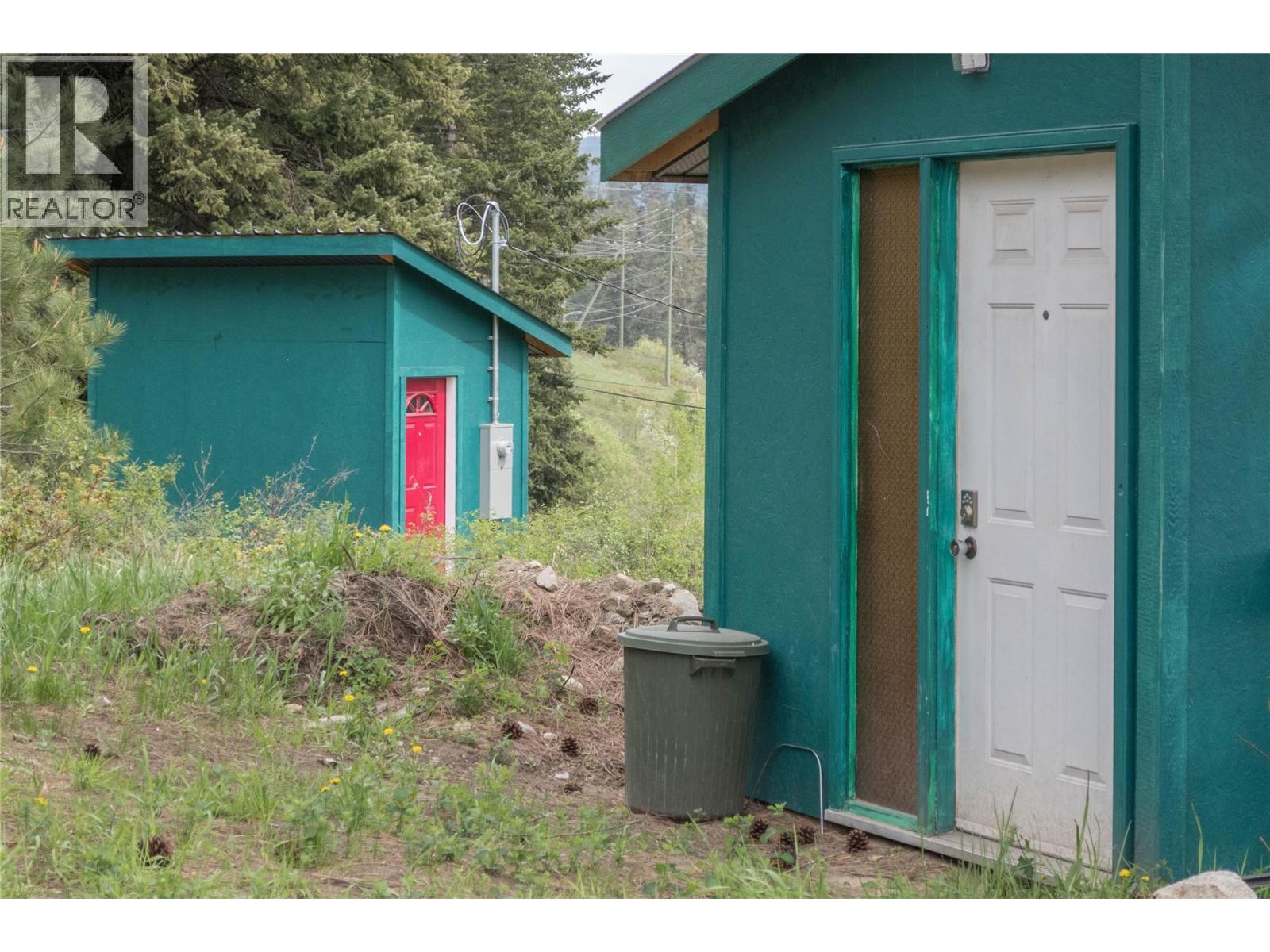 1600 Mountain View Avenue, Lumby, British Columbia  V0E 2G0 - Photo 17 - 10387649