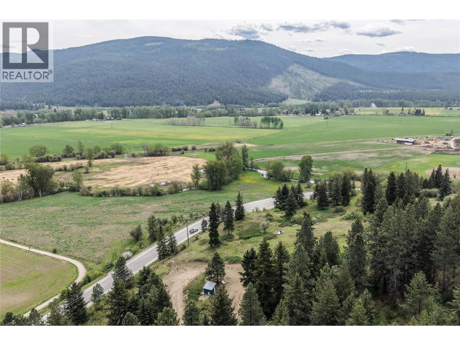 1600 Mountain View Avenue, Lumby, British Columbia  V0E 2G0 - Photo 31 - 10387649