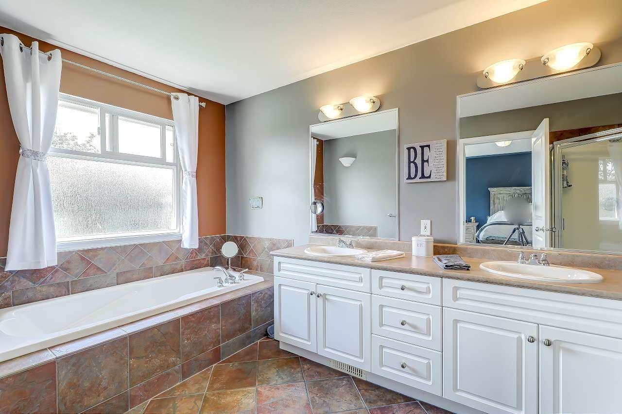 16588 63rd Avenue, Surrey, British Columbia  V3S 2V2 - Photo 21 - R3123919