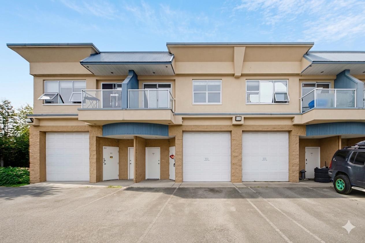 213 5678 199 STREET, Langley, British Columbia