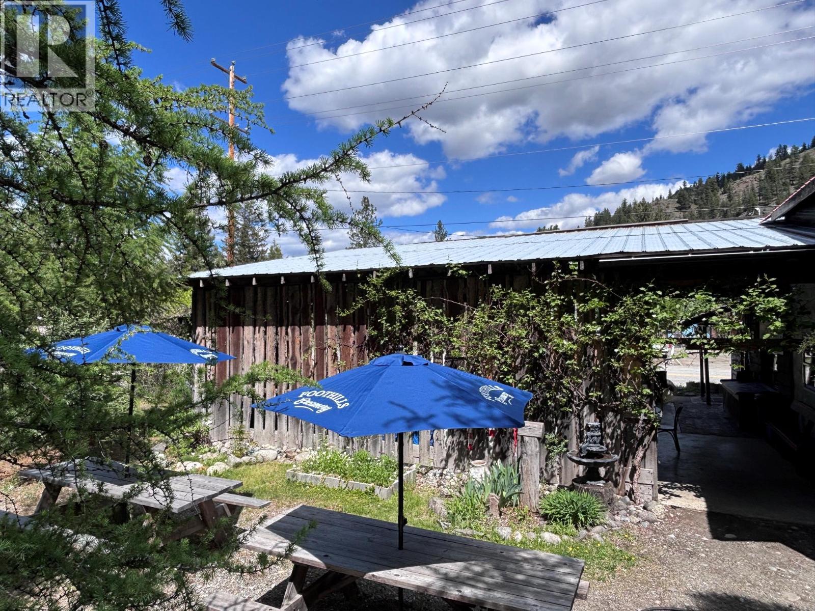 4128 3 Highway, Rock Creek, British Columbia  V0H 1Y0 - Photo 5 - 10387702