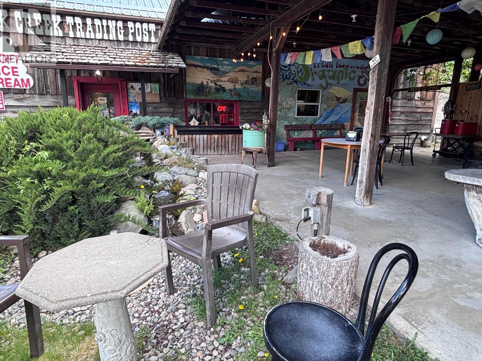 4128 3 Highway, Rock Creek, British Columbia  V0H 1Y0 - Photo 6 - 10387702