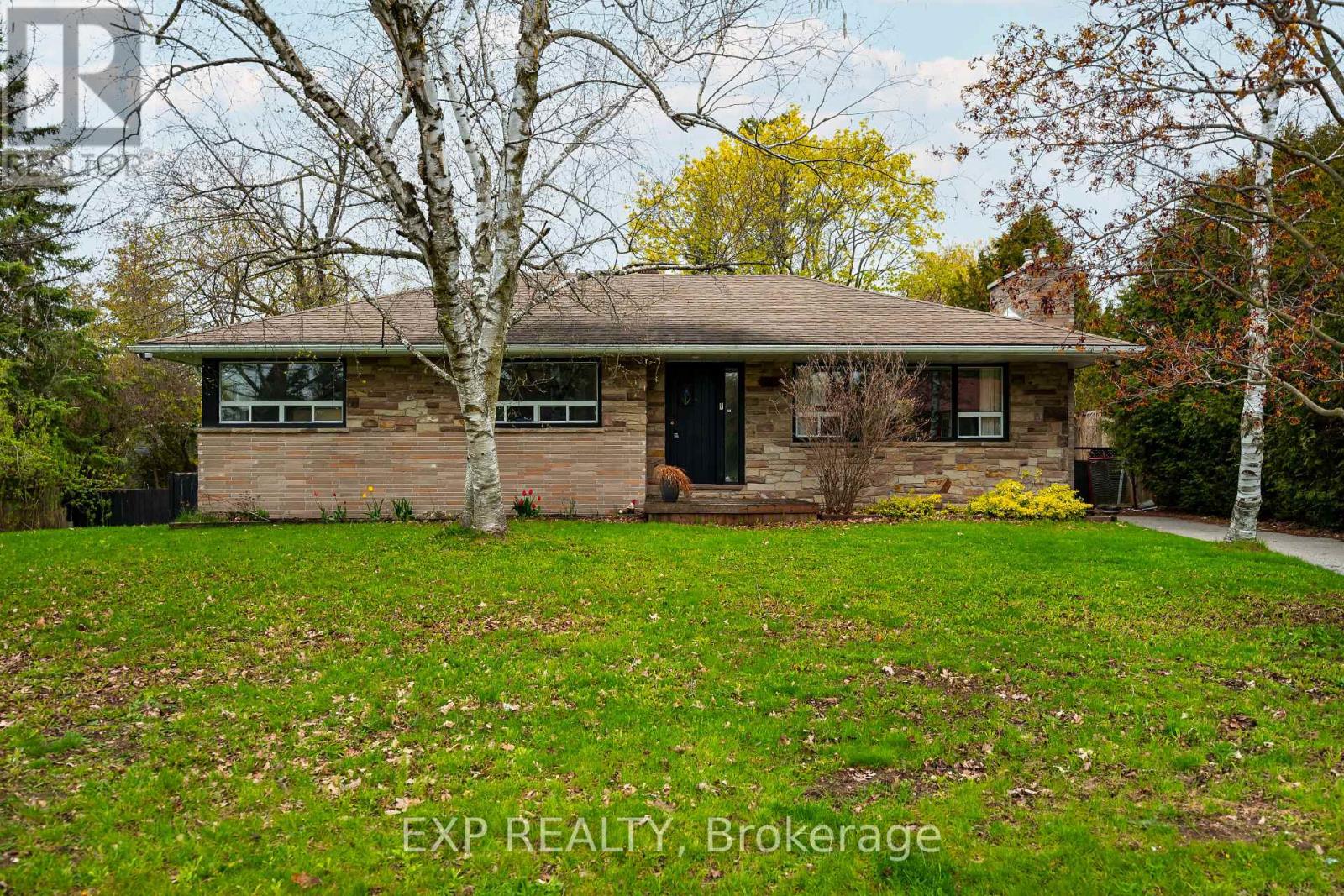 16 CARBERRY STREET, Erin, Ontario