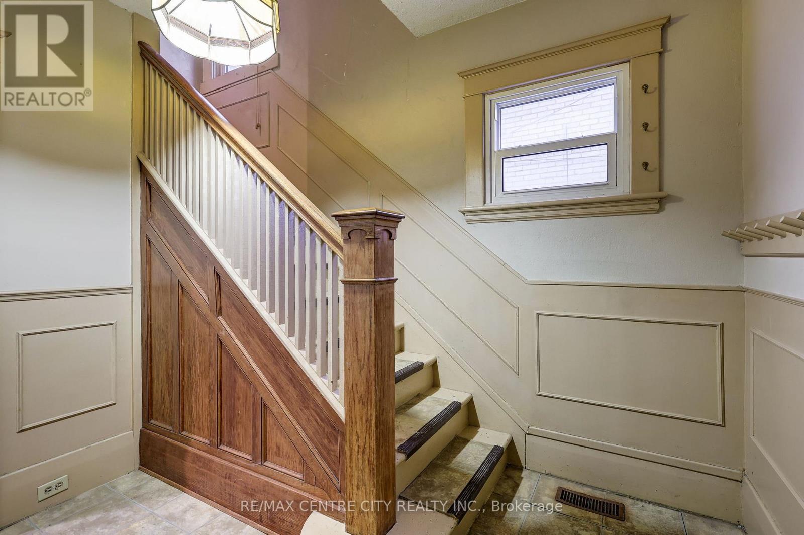 84 Wharncliffe Road S, London South, Ontario  N6J 2K1 - Photo 10 - X13136108
