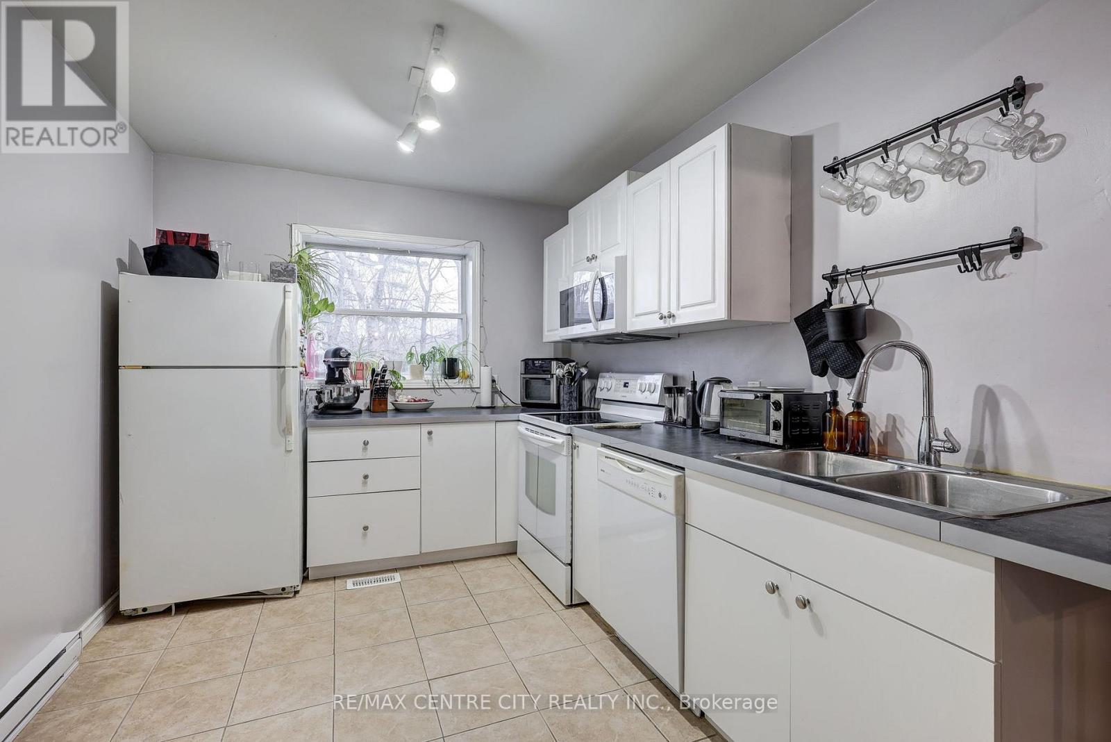84 Wharncliffe Road S, London South, Ontario  N6J 2K1 - Photo 20 - X13136108
