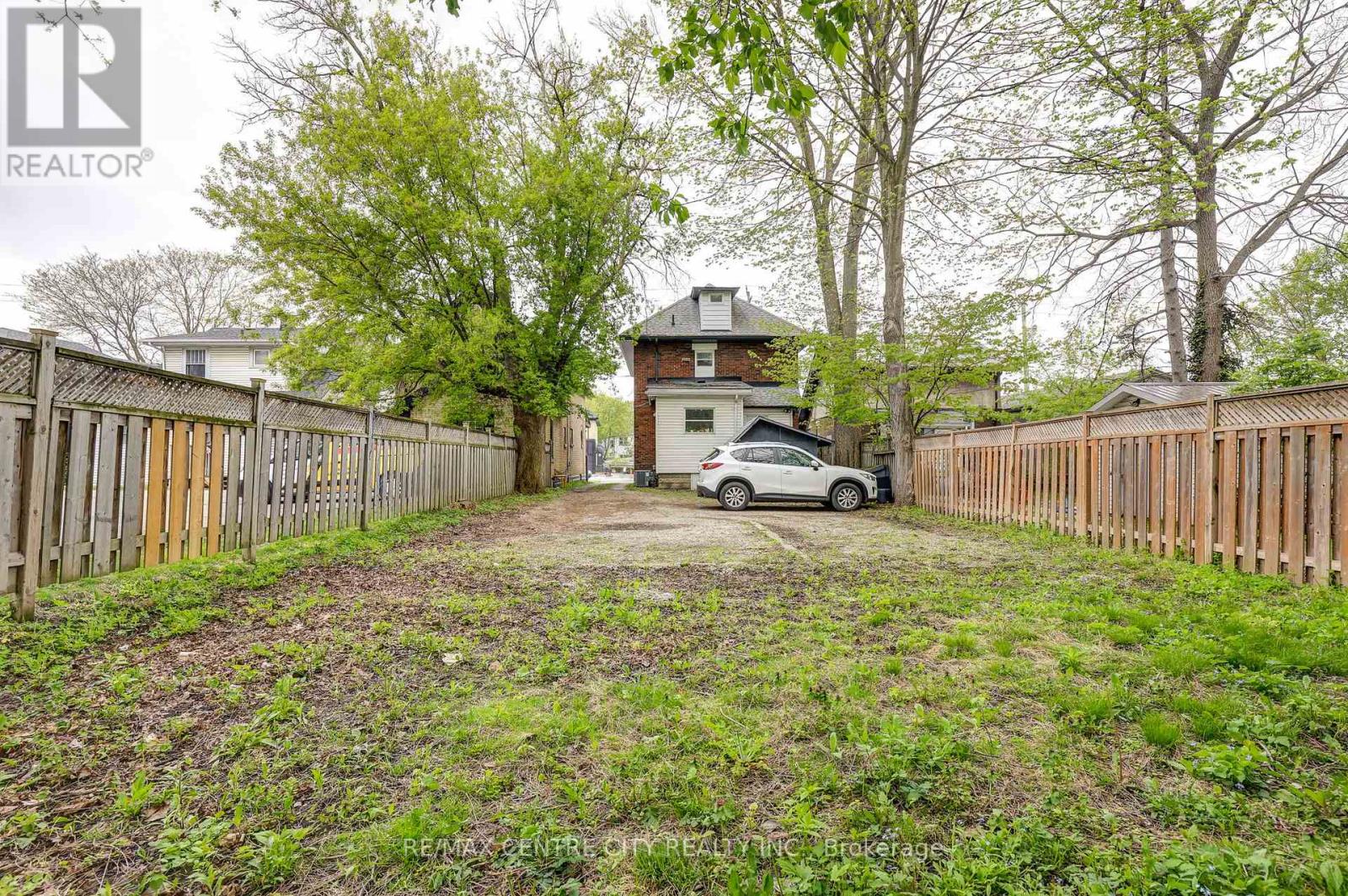 84 Wharncliffe Road S, London South, Ontario  N6J 2K1 - Photo 4 - X13136108