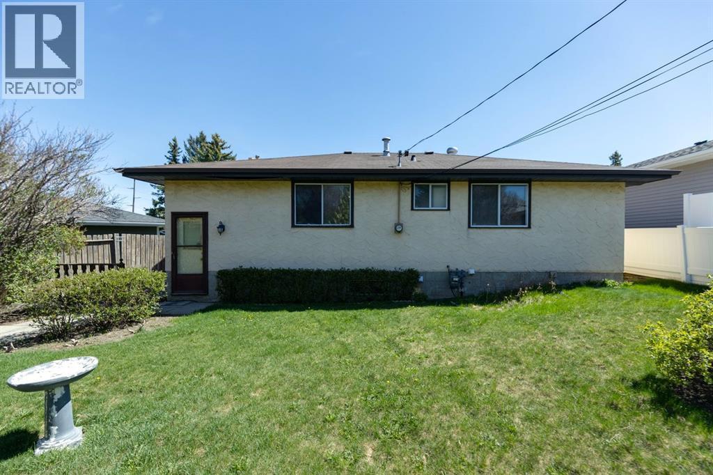 1132 Hunterston Hill NW, Calgary, Alberta  T2K 4N8 - Photo 34 - A2310573