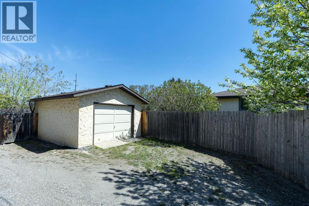 1132 Hunterston Hill NW, Calgary, Alberta  T2K 4N8 - Photo 40 - A2310573