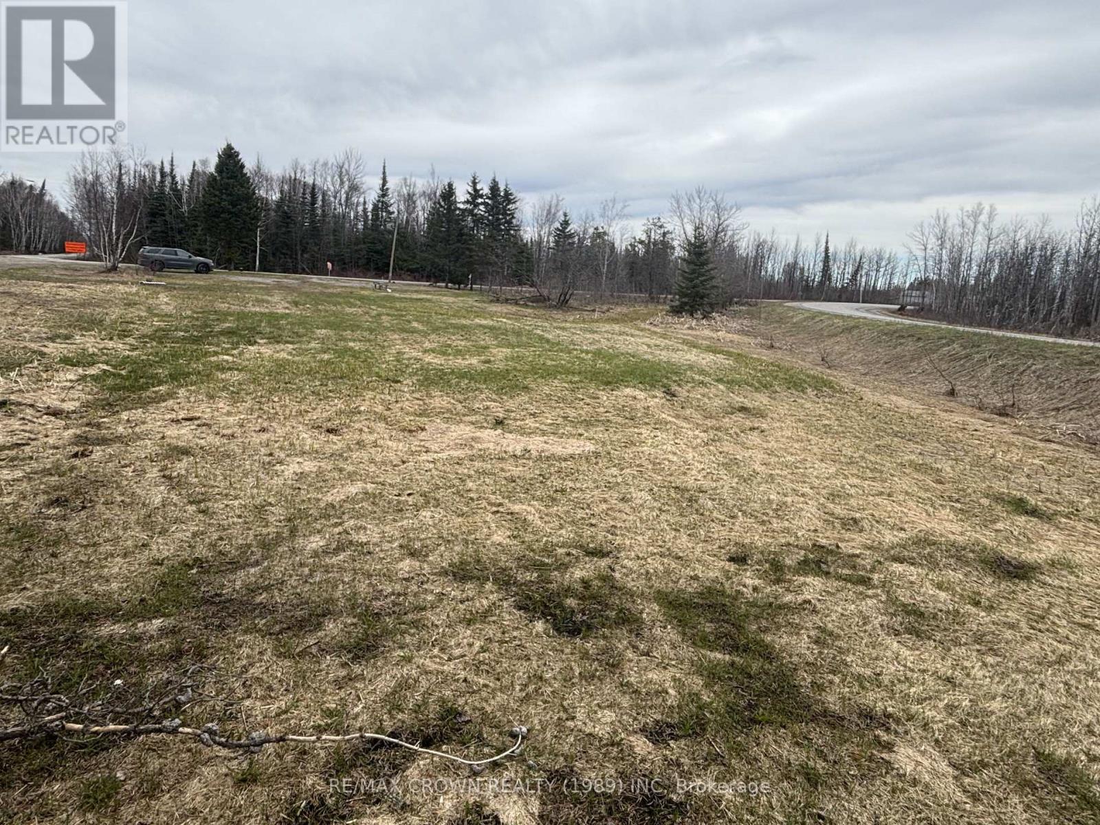 6490 Fredrickhouse Lake Road, Timmins, Ontario  P0N 1A0 - Photo 3 - T13136100