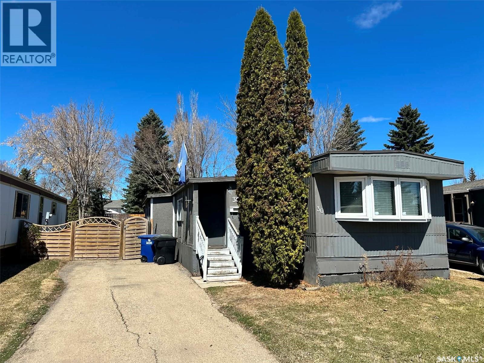 30 1035 Boychuk Drive, Saskatoon, Saskatchewan  S7H 5B2 - Photo 2 - SK036162