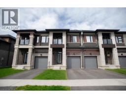 31 WAKELING Drive, Brantford, Ontario